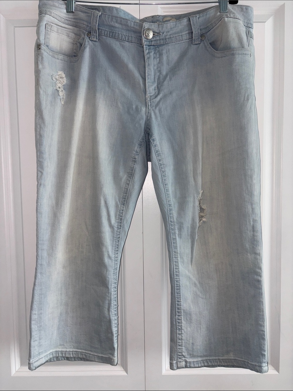 Seven Luxe Cropped flare Jeans Size 18 Light Wash Distressed